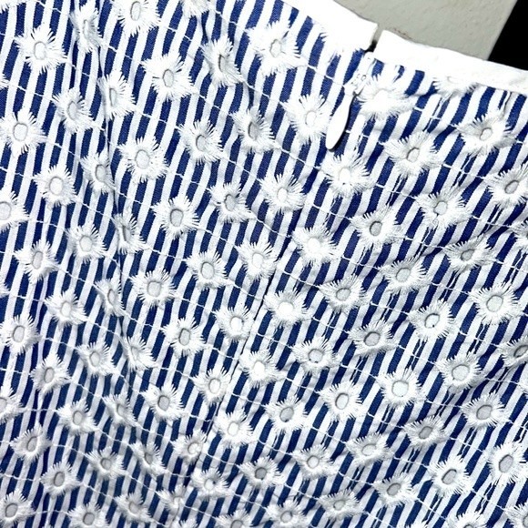 Women's Brooks Brothers Sleeveless Pleated Eyelet Cotton Striped Dress sz 10P - Picture 8 of 8